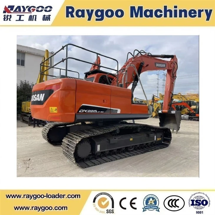Doosan 22 Ton Crawler Excavator